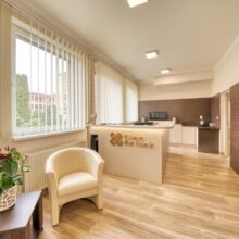 Clinic for Luck - 3D logo na recepci